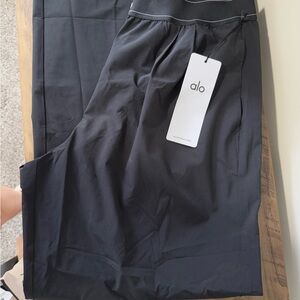 ALO Yoga Women's Black Workout Pants